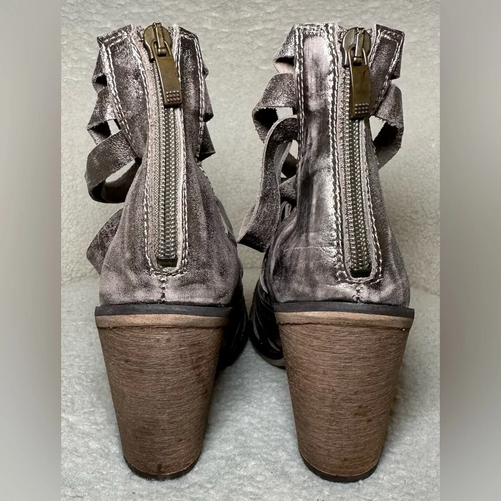 Free People size 37